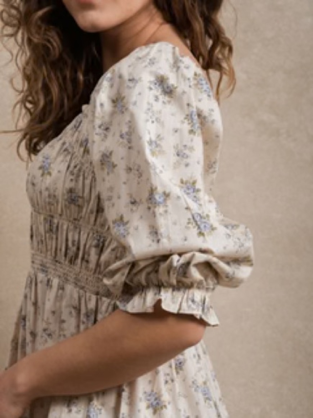 NWT! Neuflora Hayden dress Floral Smocked Midi Dress in Cream